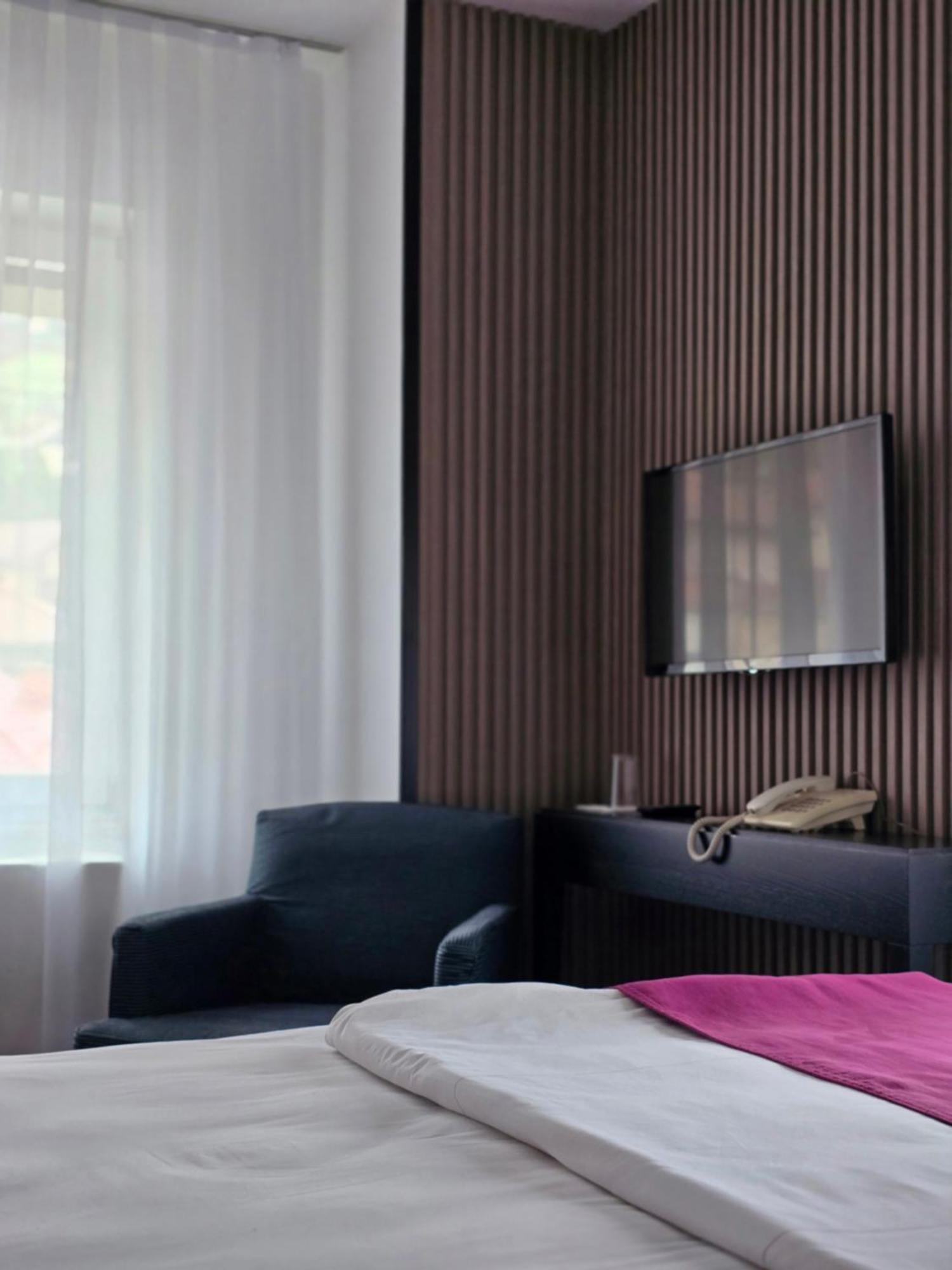 Hotel Hecco ซาราเยโว ภายนอก รูปภาพ