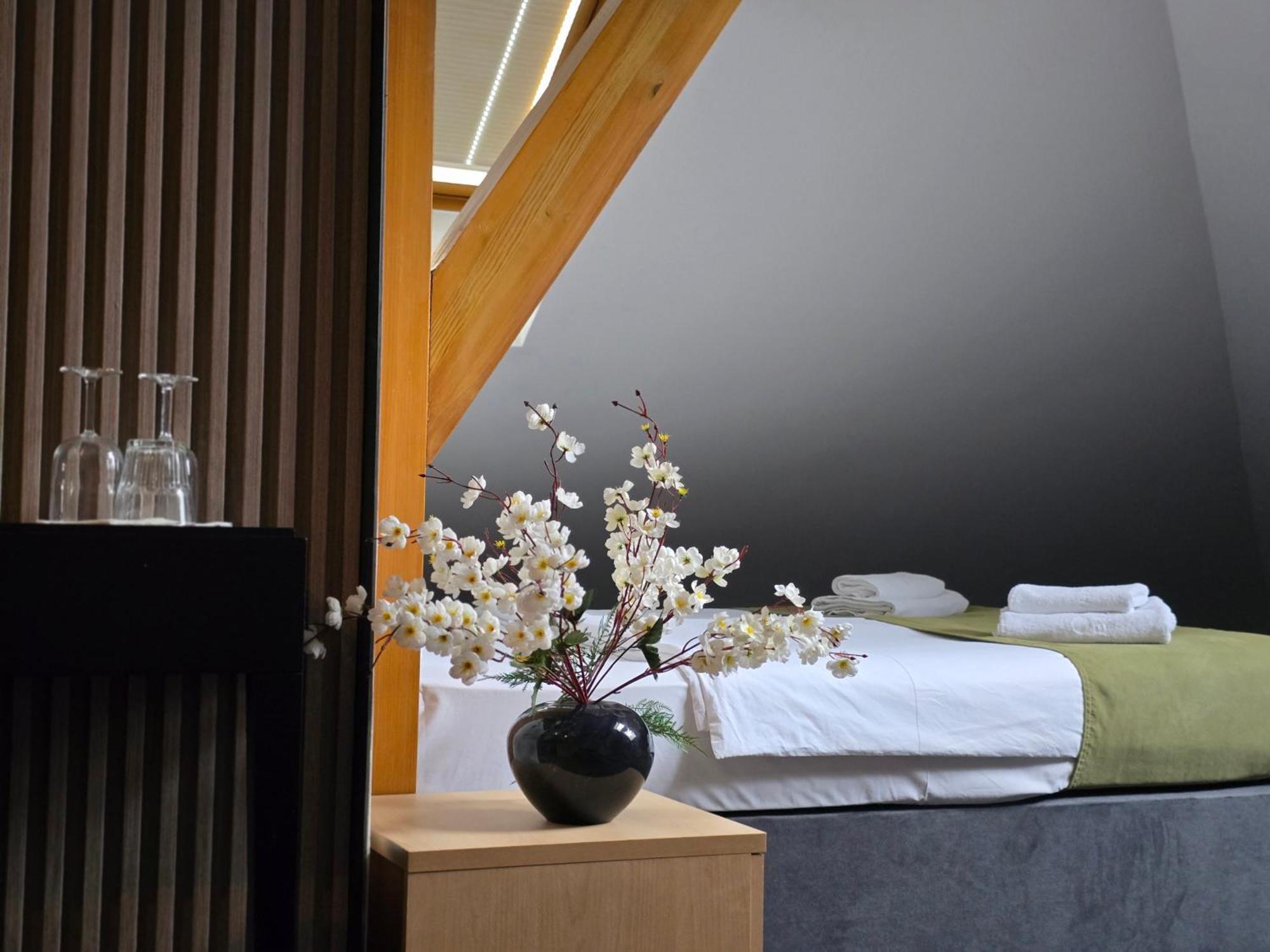 Hotel Hecco ซาราเยโว ภายนอก รูปภาพ