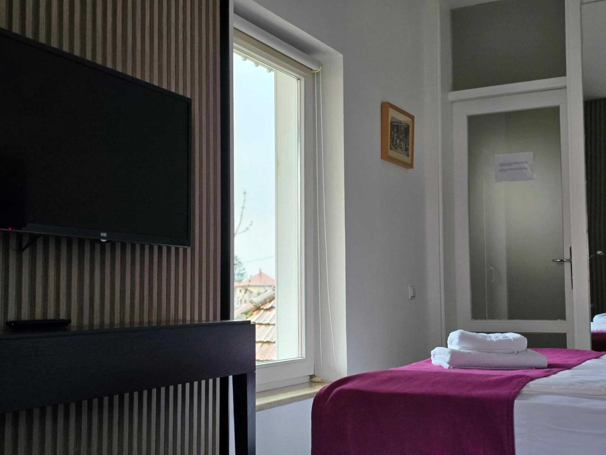 Hotel Hecco ซาราเยโว ภายนอก รูปภาพ